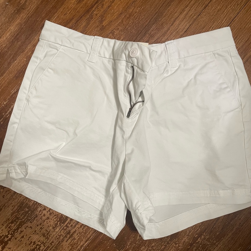 Magellan Outdoors White Bermuda Shorts Lightweight Cotton